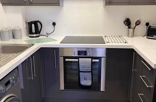 St Neots Apartment | Penthouse Waterfront Apartment - St Neots