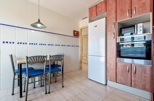 Costa Dorada Apartment | Penthouse with terrace and pool 100m beach