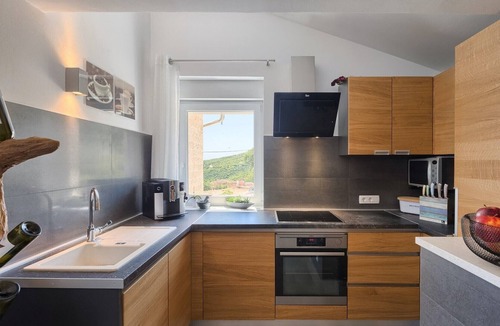 Zagore Apartment | Penthouse with excellent sea views