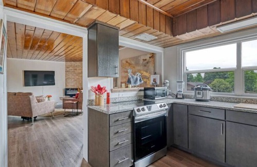 West Eugene Apartment | Penthouse with Large Private Balcony