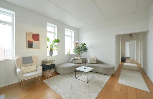 Sydhavnen Apartment | Penthouse with seaview & free parking