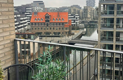 Copenhagen SV Apartment | Penthouse with two balconies near Vesterbro