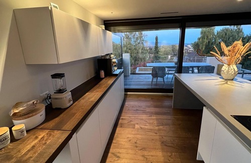 Oerlikon Apartment | Penthouse with whirlpool & huge terrace