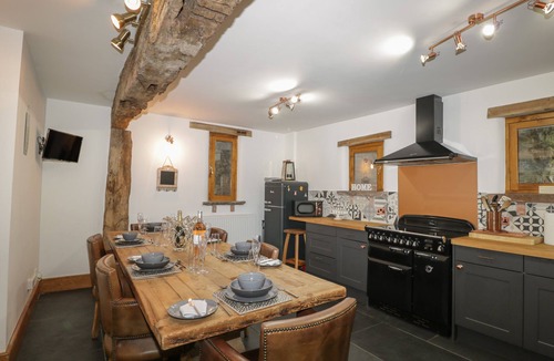 Llantilio Pertholey Cottage | Pentre Barn