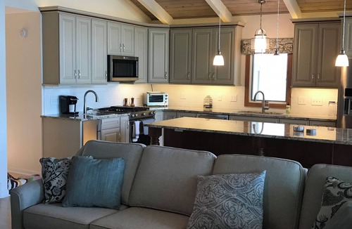 Pentwater House | Pentwater Oasis,n4-bedroom house on Pentwater Lake