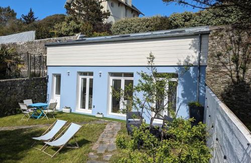 Granville Ski Chalet | Penuel Tiny House