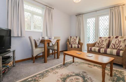 Exmouth House | Peonies