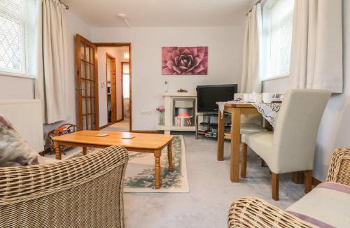 Exmouth House | Peonies