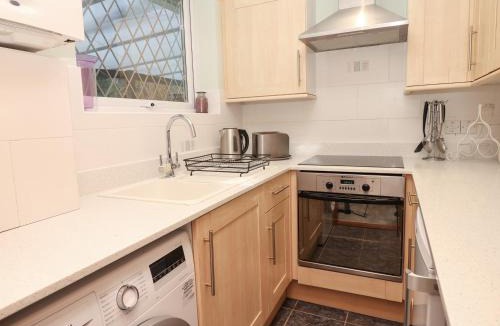 Exmouth House | Peonies