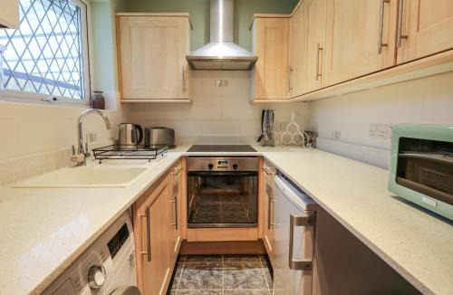 Exmouth House | Peonies