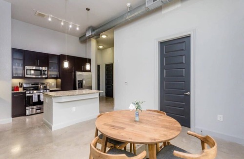 The Galleria Apartment | Peony At Millennium - Elegant 2 BDR in Houston