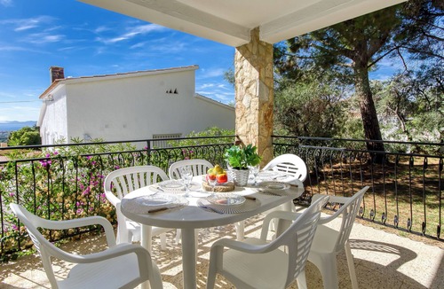 El Mas Fumats House | People I by Interhome