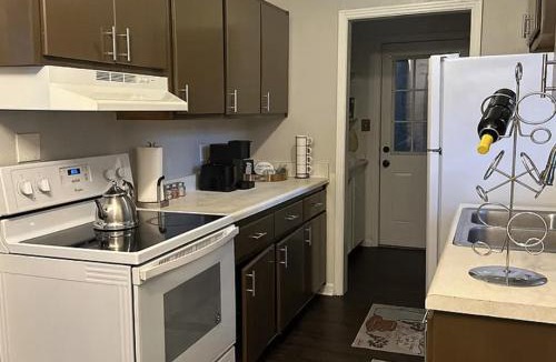 Brookfield House | Pepper Drive