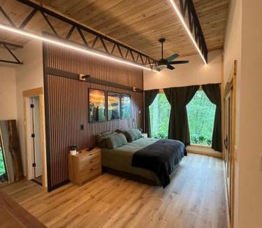 Newport House | Pepper Jack Shack