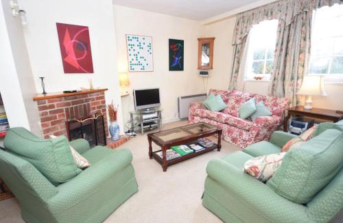 Compton House | Pepper Pot Cottage