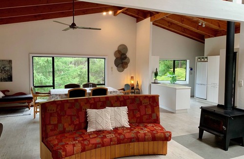 Haruru House | Pepper's place, perfect for relaxing.