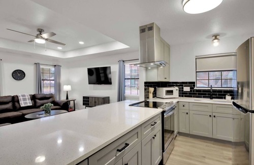 Taylor House | Peppercorn Orange in Taylor TX