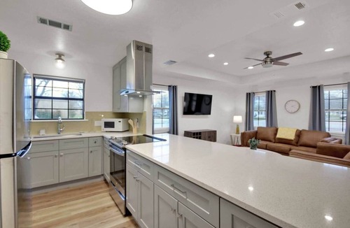 Taylor House | Peppercorn Yellow in Taylor TX