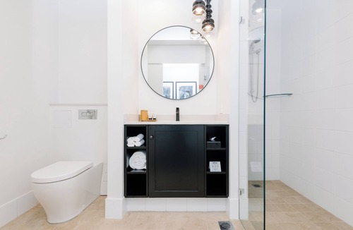 Castle Hill Hotel | Peppers The Hills Lodge