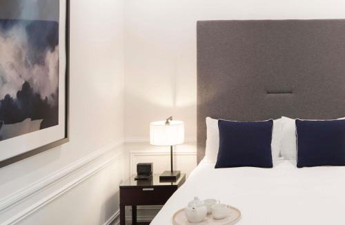 Castle Hill Hotel | Peppers The Hills Lodge