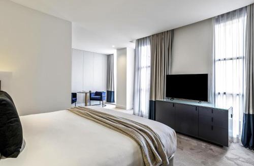 Adelaide Central Business District Hotel | Peppers Waymouth Hotel