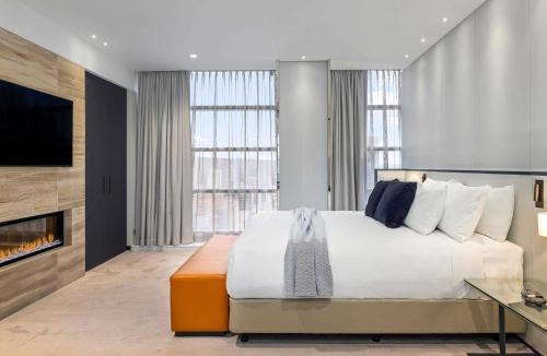 Adelaide Central Business District Hotel | Peppers Waymouth Hotel