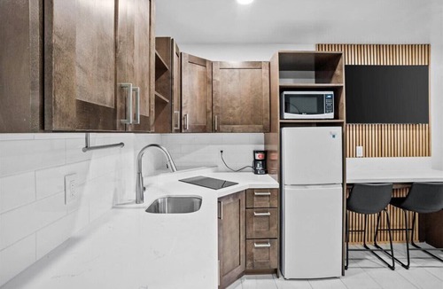 Safford Apartment | Peppertree Studios D4