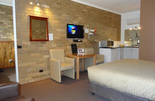 Delacombe Hotel | Peppinella Motel