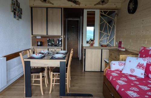 Murat-le-Quaire Apartment | Perce-neige