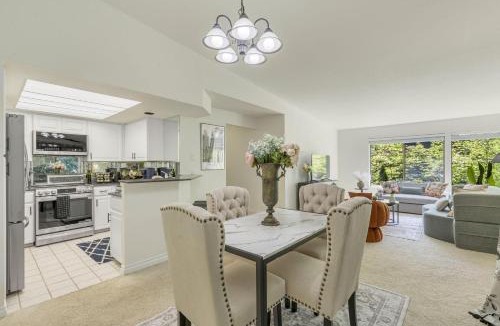 Northwest Bellevue House | Perch - Bellevue Retreat