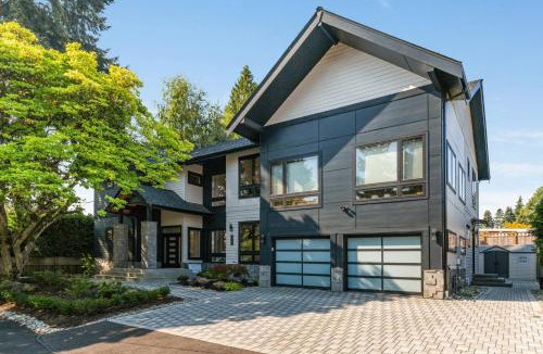 West Bellevue House | Perch - Bellevue Splendor