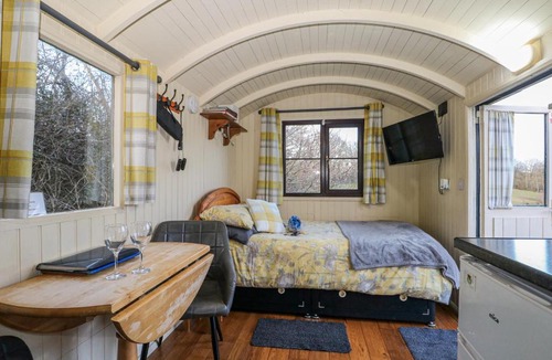 Hadlow Down House | Perch Hut