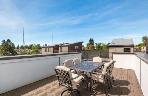 East Queen Anne House | Perch - Nob Hill Charm 14