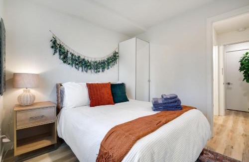 North Delridge House | Perch - Pigeon Point Hideout