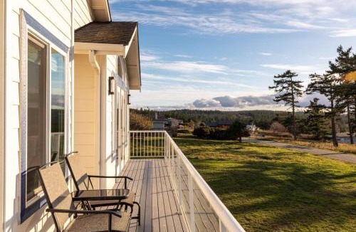 Oak Harbor House | Perch - Sierra Retreat 34