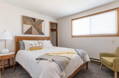 Oak Harbor House | Perch - Sierra Retreat 47