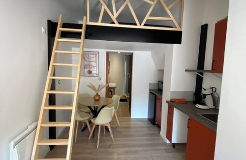 Ault Apartment | Perched cabin