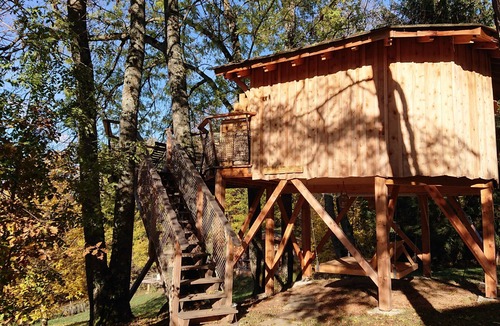 Collonges-sous-Saleve Cabin | Perched hut Les Pitons