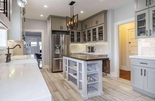 Silver Lake House | Perched in Paradise: LA Living at Its Best!