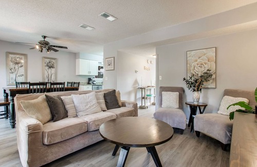 Ono Island House | Perdido Key Beach Pad Cozy Stay Near the Coast