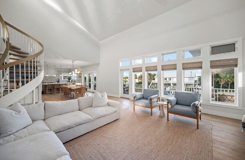 Perdido Key Coves One House | Perdido Key Luxury Beach & Bay Oasis-Heated Pool, Dock, Hot Tub, Firepit & More!