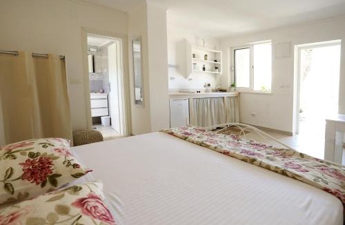 Cove Tri Zala (Zrnovo) Apartment | PERE