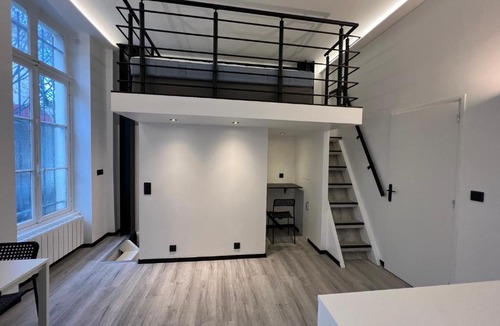 11th Arrondissement Apartment | Pere Lachaise Apartments