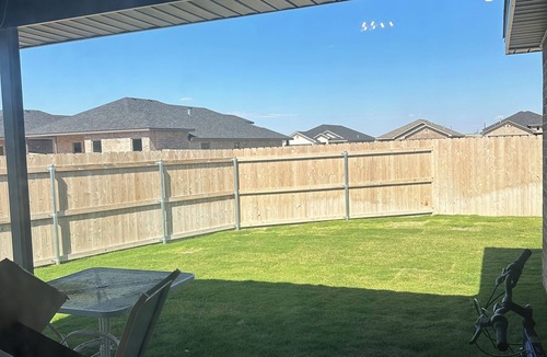 Lubbock House | Perfect 1 bedroom available in a shared house . Bathroom is shared .