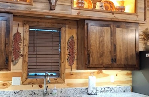 Ringold Cabin | Perfect 1-bedroom cabin with AC in adorable Ringold