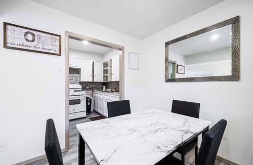 Dallas Apartment | Perfect 1 BR 5 minutes from Downtown