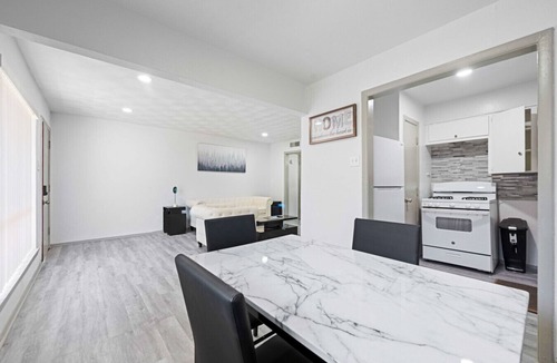 Dallas Apartment | Perfect 1 BR 5 minutes from Downtown