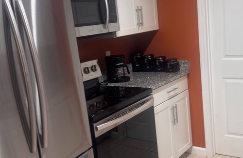 Richmond House | Perfect 10min to Lex 1 king Queen & Bunk#1 Biggest WD made Veteran owned