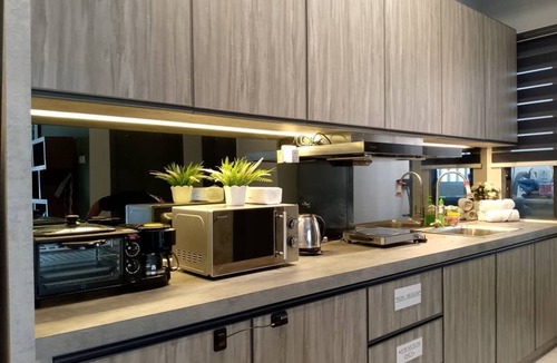 Malacca City Apartment | Perfect 2-bedroom apartment with AC in peaceful Melaka