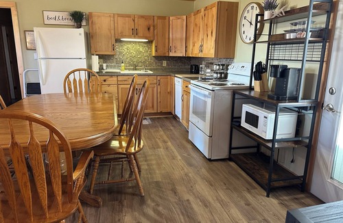 Moravia Cabin | Perfect 3-bedroom cabin with AC in pleasant Moravia